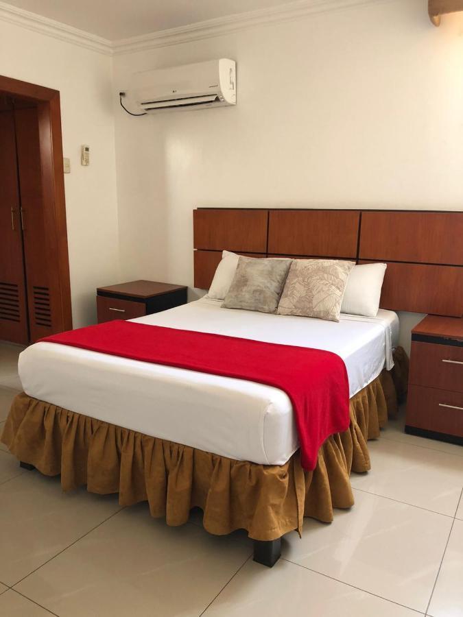 Hoteles En Guayaquil - Suites Guayaquil Cerca Del Aeropuerto Luaran gambar
