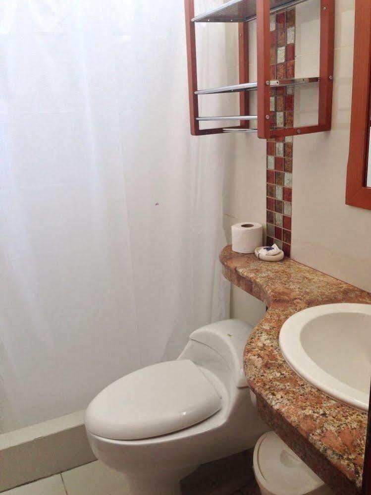 Hoteles En Guayaquil - Suites Guayaquil Cerca Del Aeropuerto Luaran gambar