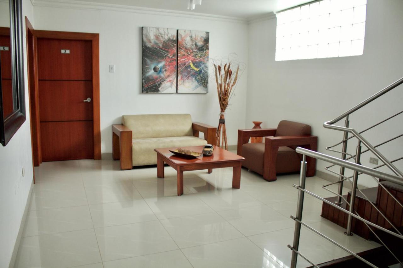 Hoteles En Guayaquil - Suites Guayaquil Cerca Del Aeropuerto Luaran gambar