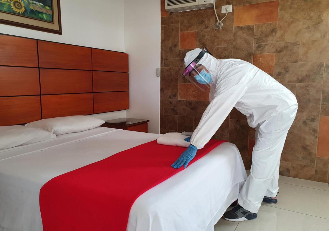 Hoteles En Guayaquil - Suites Guayaquil Cerca Del Aeropuerto Luaran gambar